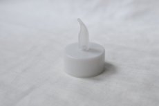 画像2: すぐに使えるLEDキャンドル（ミニ・電池入り） (2)