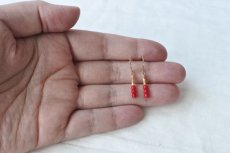 画像4: 耳飾り × ハンカチ gift set - レッド × ゴールド (4)