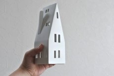 画像6: 傾 斜 屋 根 の 家  (6)